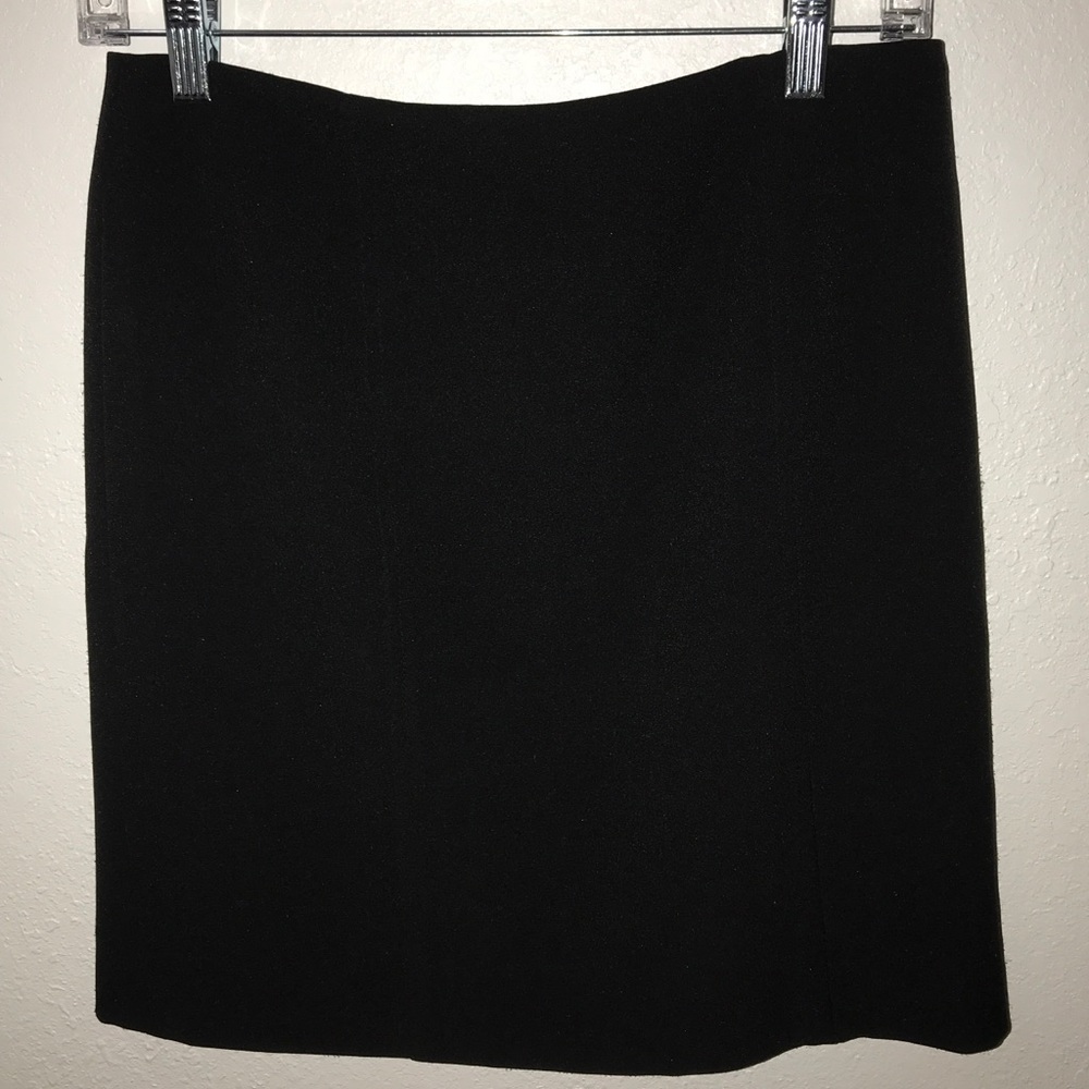 Mary Kay Casual Mini Skirt